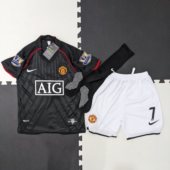 Ronaldo #7 2007/08 Manchester United Away Retro Youth Kit - Picture 1 of 13